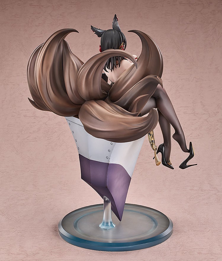 Azur Lane Oumi 1/7 Scale Figure by Good Smile Arts Shanghai - official product image 3