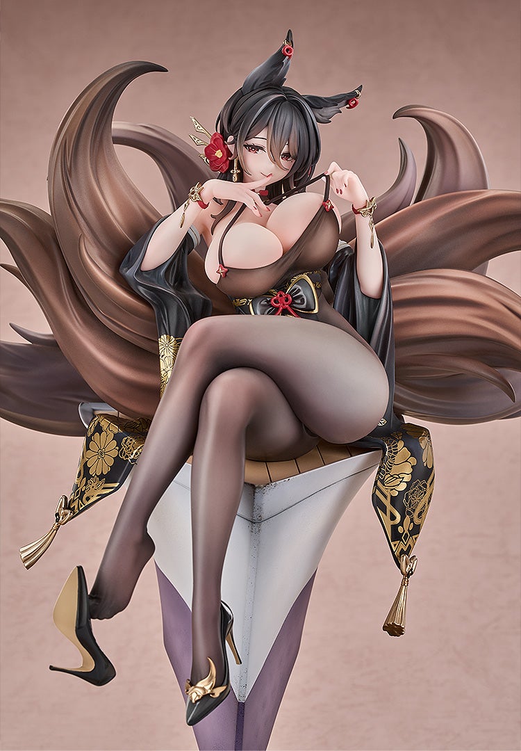 Azur Lane Oumi 1/7 Scale Figure by Good Smile Arts Shanghai - official product image 4