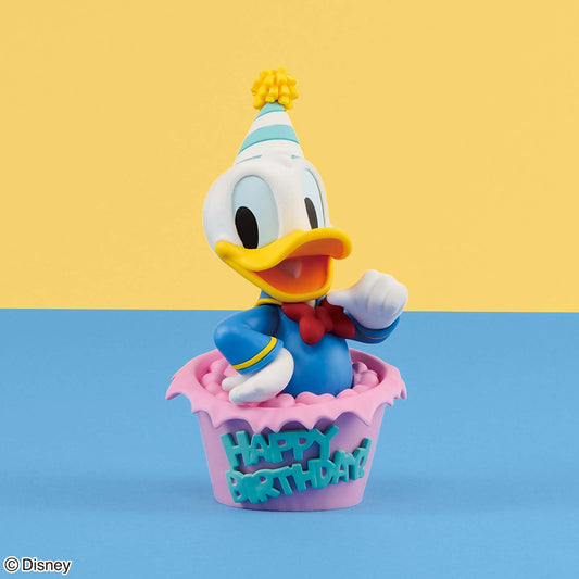 Banpresto Crane Game Disney Donald Duck Birthday Cake Ver. Fluffy Puffy Figure main product photo