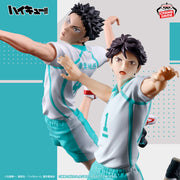 Banpresto Crane Game Haikyu!! Toru Oikawa and Hajime Iwaizumi Posing Figure main product photo