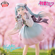Banpresto Crane Game Hatsune Miku Camera Holiday Memories Figure main product photo