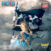 Banpresto Crane Game One Piece Monkey D. Luffy Protecting the Flag World Collectable Figure Log Stories Figure main product photo