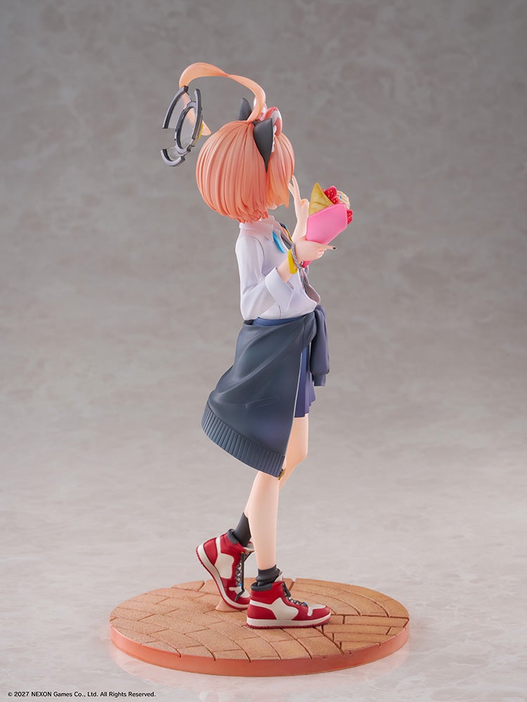 Blue Archive Neru School Uniform Memorial Lobby Ver. 1/7 Complete Figure - product view 5