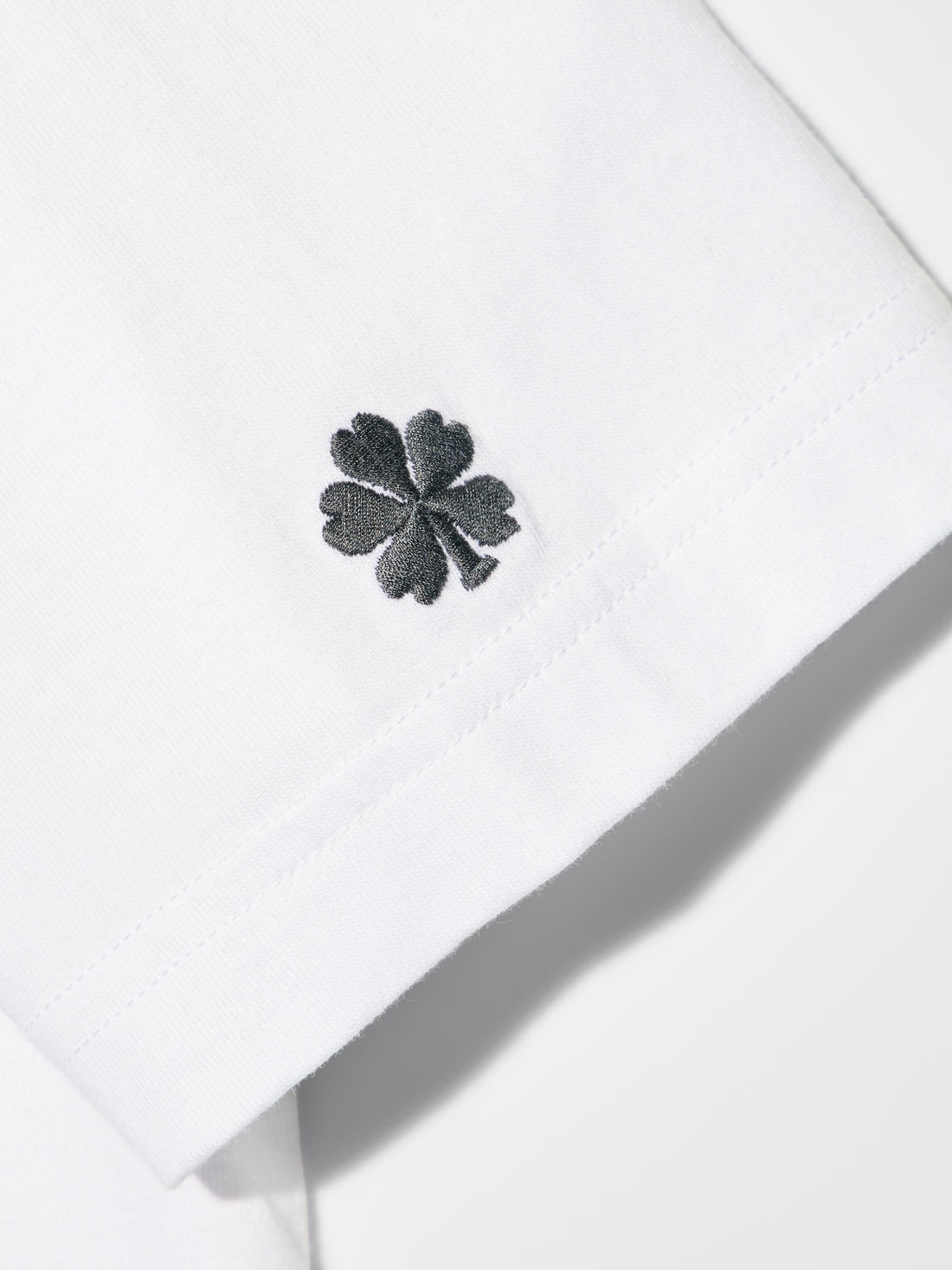 UNIQLO Manga UT Shueisha 100th Black Clover Asta T-Shirt - White official UNIQLO product photo 09