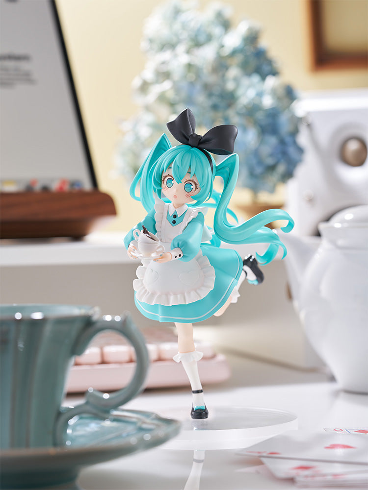 Desktop Fairy Hatsune Miku Alice in Wonderland Ver. official FuRyu product image