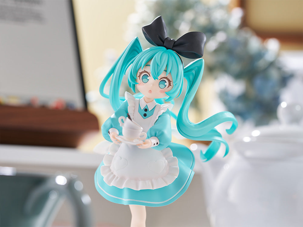 Desktop Fairy Hatsune Miku Alice in Wonderland Ver. official FuRyu product image