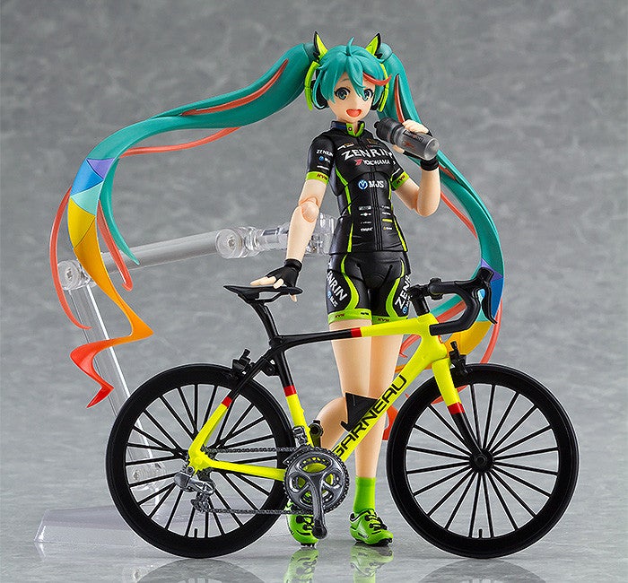 figma 365 Character Vocal Series 01: Hatsune Miku Racing Miku 2016: TeamUKYO Support Ver. Action Figure official product photo by Max Factory