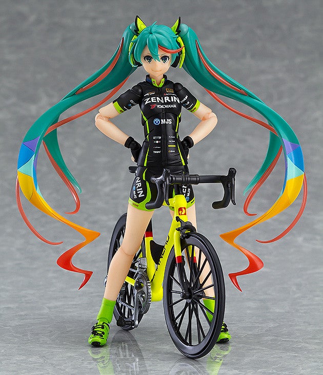 figma 365 Character Vocal Series 01: Hatsune Miku Racing Miku 2016: TeamUKYO Support Ver. Action Figure official product photo by Max Factory