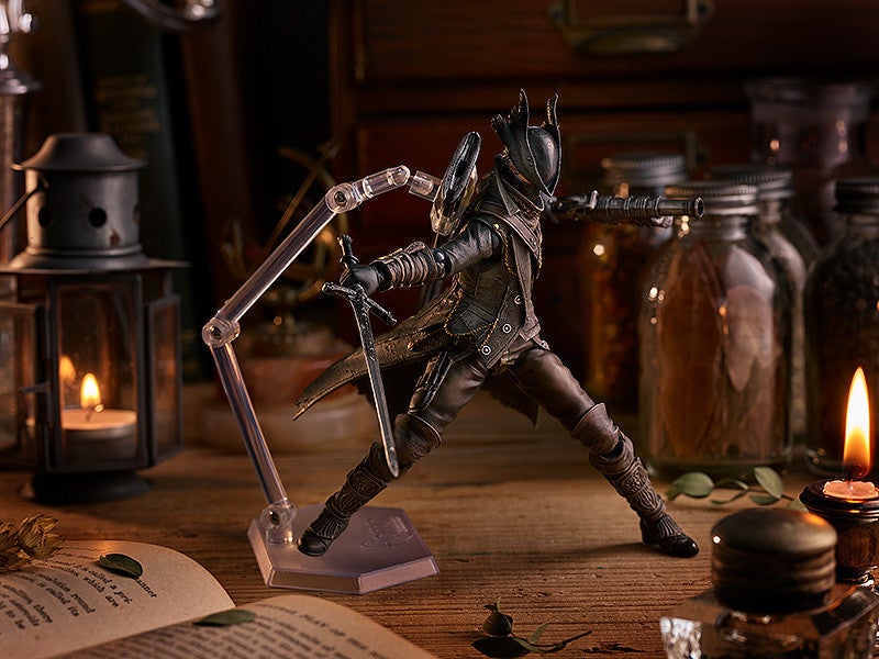 figma 367-DX Bloodborne Hunter: The Old Hunters Edition Action Figure official product photo by Max Factory