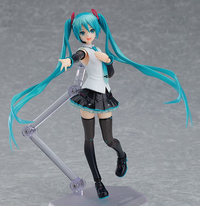 figma 394 Character Vocal Series 01: Hatsune Miku V4X Action Figure official product photo by Max Factory