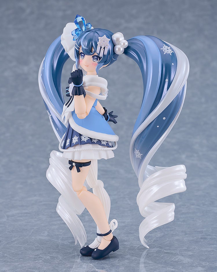 figma 669 Character Vocal Series 01: Hatsune Miku Snow Miku Crystal Snow Ver. Action Figure official product photo by Good Smile Company