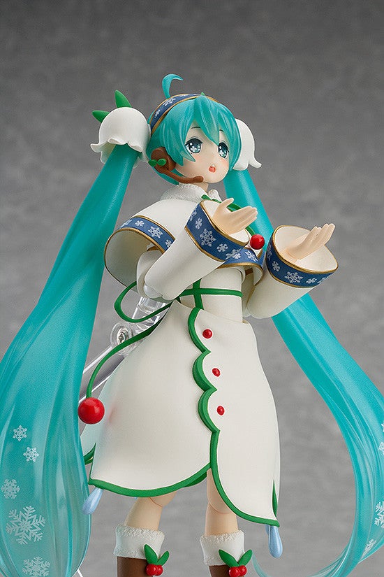 Max Factory figma EX-024 Character Vocal Series 01: Hatsune Miku Snow Miku: Snow Bell Ver. Action Figure official product photo