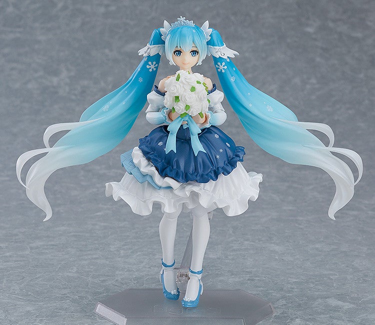 figma EX-054 Character Vocal Series 01: Hatsune Miku Snow Miku: Snow Princess Ver. Action Figure official product photo by Max Factory