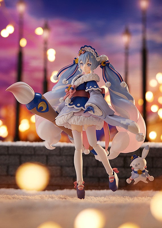 figma EX-067 Character Vocal Series 01: Hatsune Miku Snow Miku: Serene Winter Ver. Action Figure official product photo by Max Factory