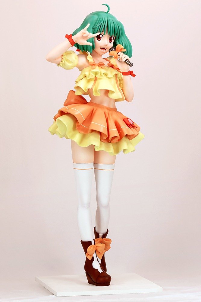 Macross Frontier Ranka Lee Life-Size 1/1 Scale Figure - product view 2