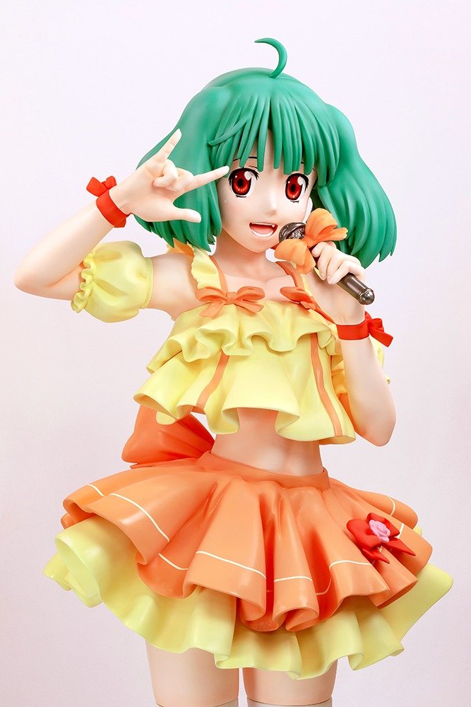 Macross Frontier Ranka Lee Life-Size 1/1 Scale Figure - product view 7