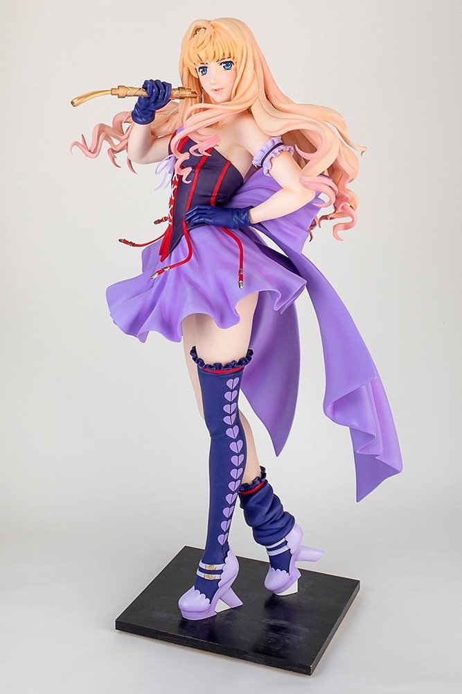 Macross Frontier Sheryl Nome Life-Size 1/1 Scale Figure - product view 2