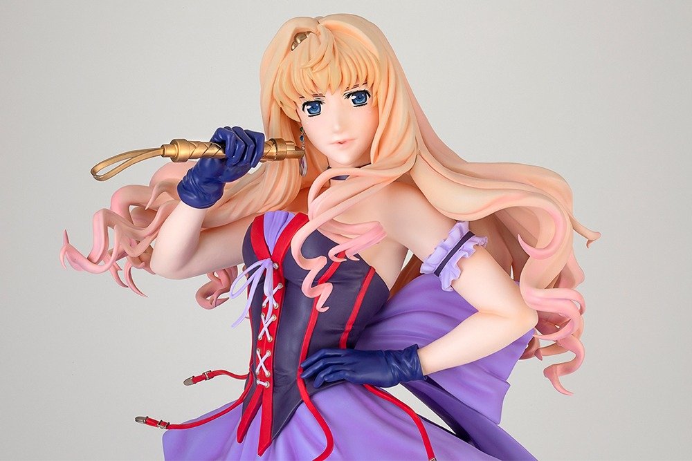 Macross Frontier Sheryl Nome Life-Size 1/1 Scale Figure - product view 5