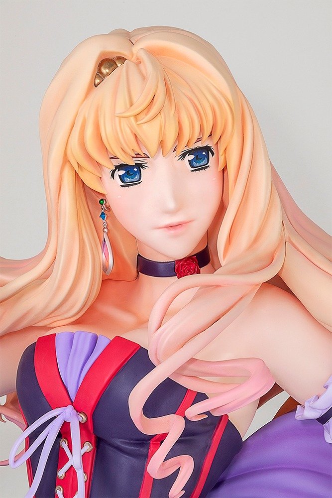 Macross Frontier Sheryl Nome Life-Size 1/1 Scale Figure - product view 8