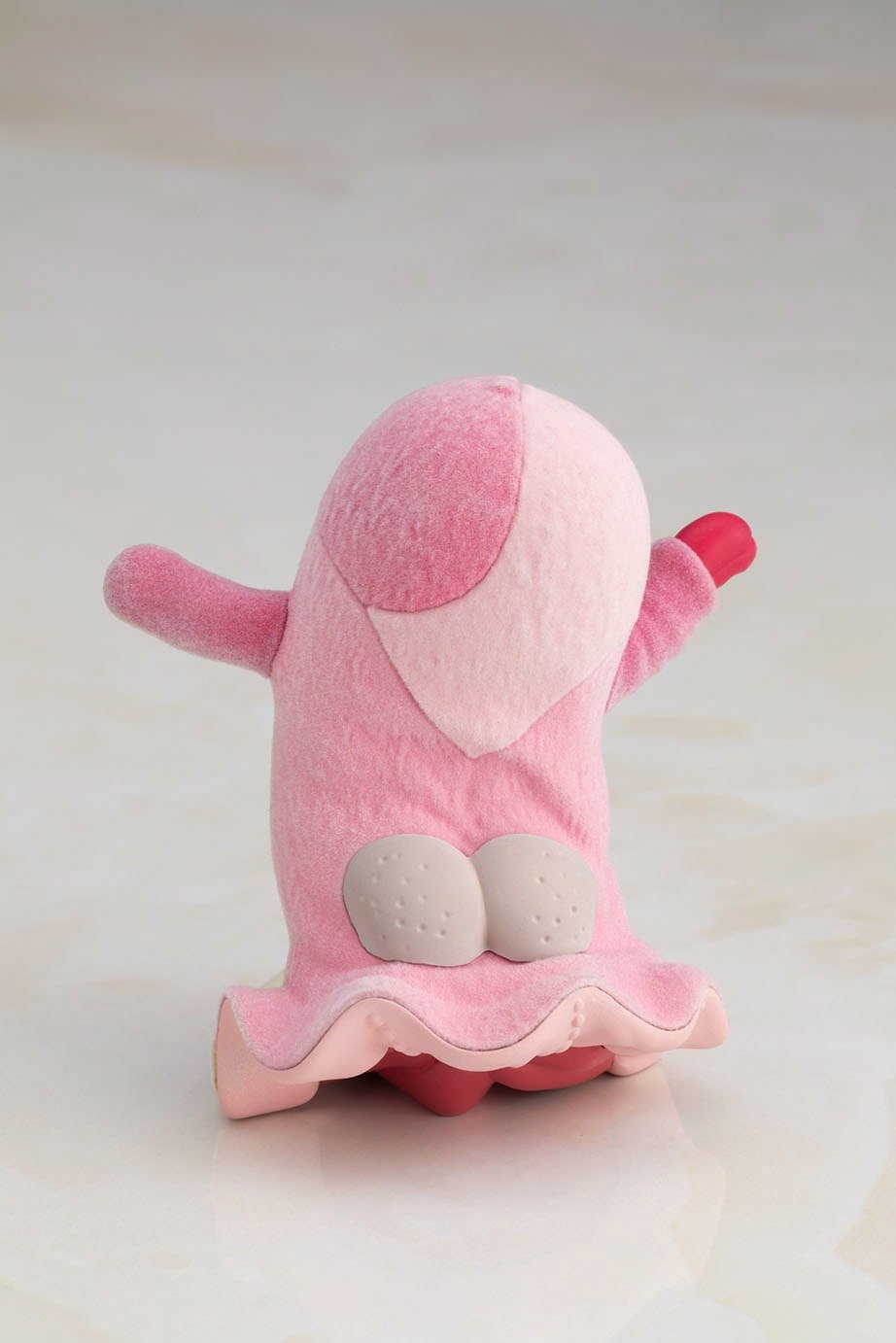 Made in Abyss Maaa Mini Flocked Figure - product view 2