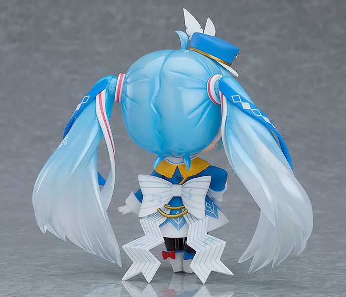 Nendoroid 1250 Character Vocal Series 01: Hatsune Miku Snow Miku: Snow Parade Ver. Action Figure official Good Smile Company product image