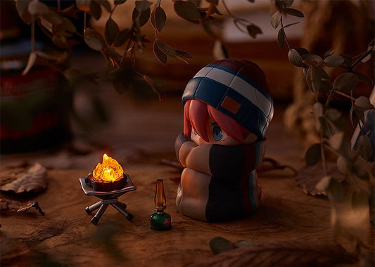 Nendoroid 1623-DX Laid-Back Camp Nadeshiko Kagamihara: Solo Camp Ver. DX Edition Action Figure official Good Smile Company product image