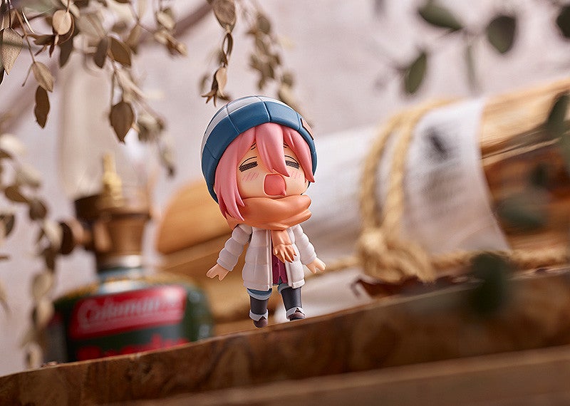 Nendoroid 1623 Laid-Back Camp Nadeshiko Kagamihara: Solo Camp Ver. Action Figure official Good Smile Company product image