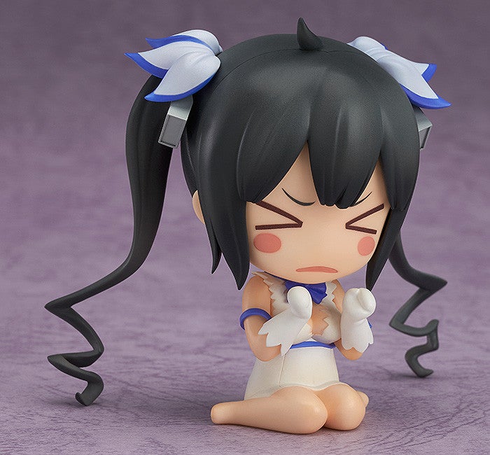 Nendoroid 560 Is It Wrong to Try to Pick Up Girls in a Dungeon? Hestia Reissue Action Figure official Good Smile Company product image