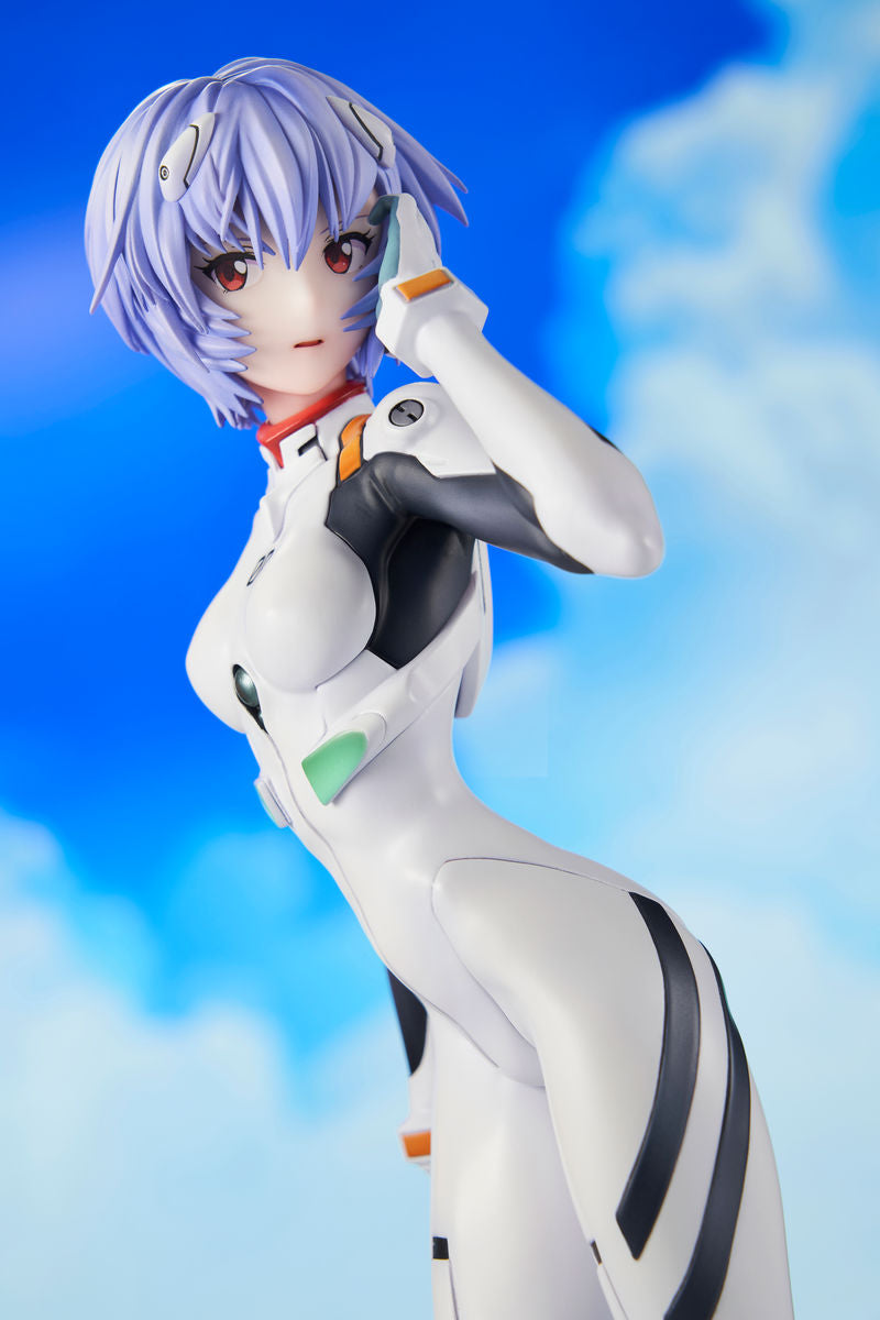 Neon Genesis Evangelion Collector’s Edition Rei Ayanami 1/7 Scale Figure - product view 4