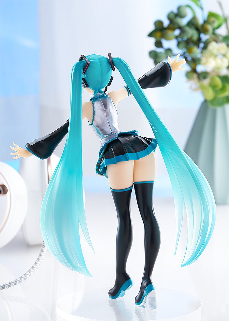 Good Smile Company POP UP PARADE Character Vocal Series 01: Hatsune Miku Translucent Color Ver. Complete Figure official product photo