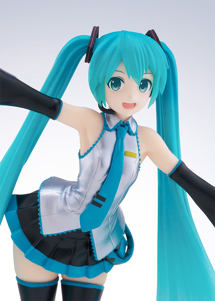 Good Smile Company POP UP PARADE Character Vocal Series 01: Hatsune Miku Translucent Color Ver. Complete Figure official product photo