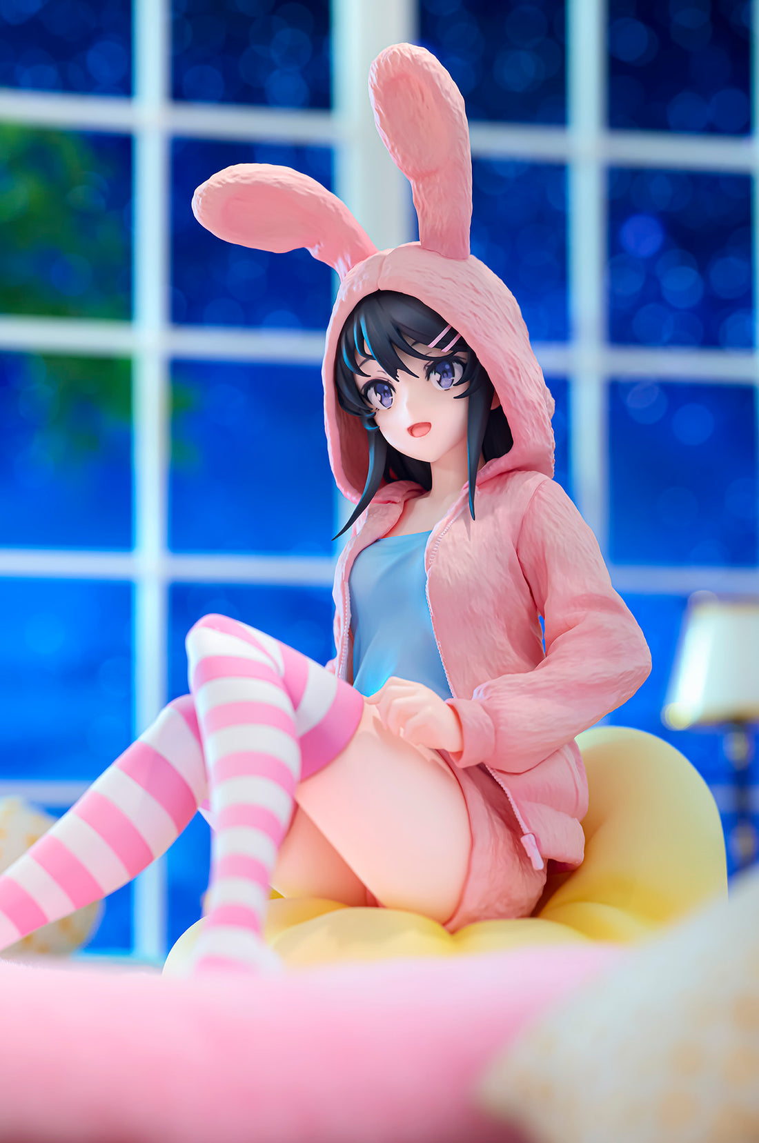 Rascal Does Not Dream Mai Sakurajima Hoodie Look Rabbit Ears Ver. 1/7 Scale Figure - product view 13