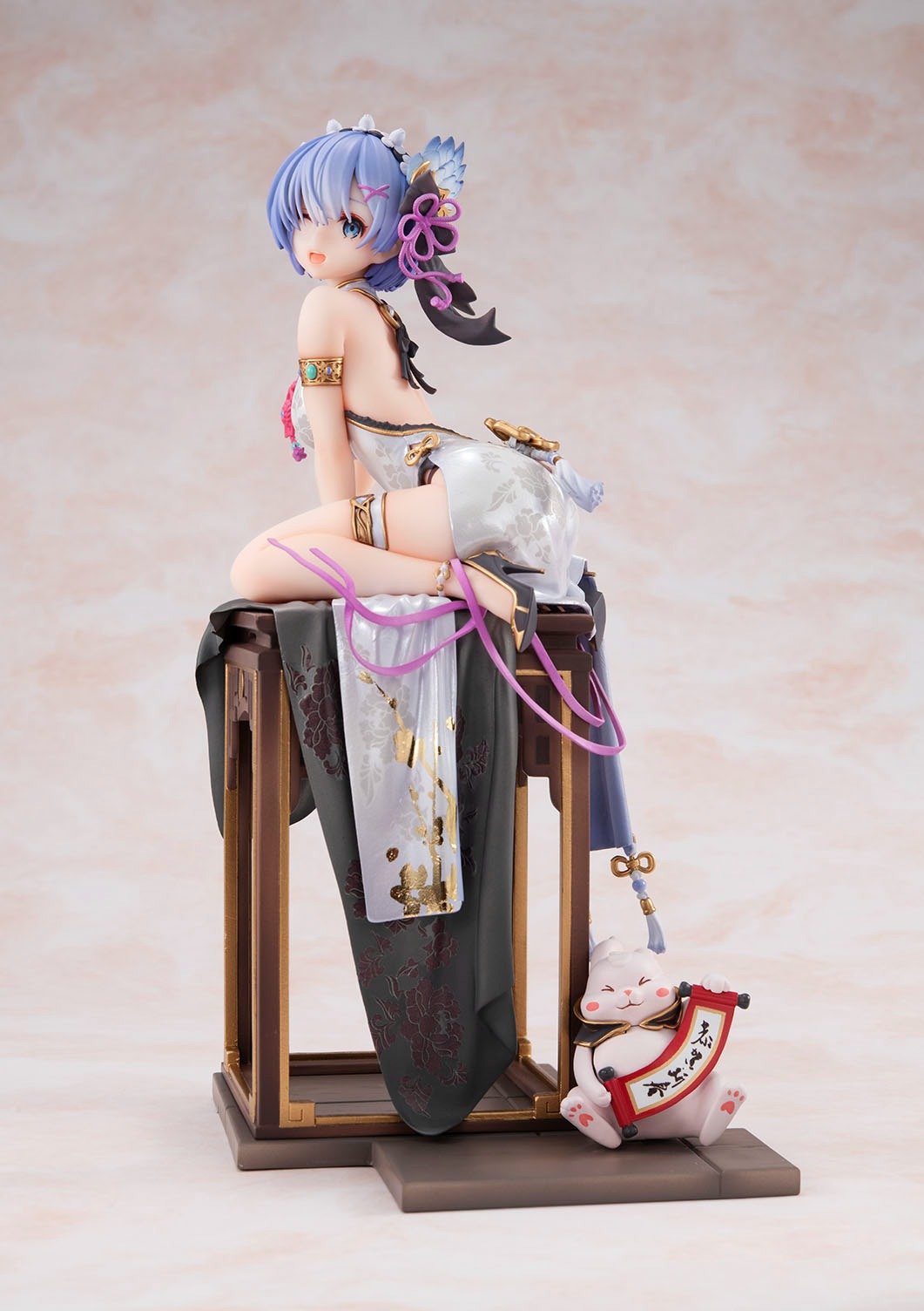Re:ZERO Rem Elegant Beauty Ver. 1/7 Scale Figure - product view 2