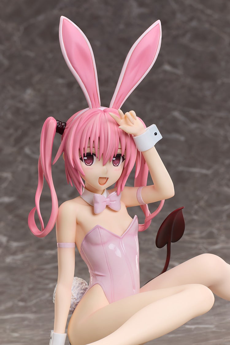FREEing To LOVE-Ru Darkness Nana Astar Deviluke Bare Leg Bunny Ver. 1/4 Complete Figure official product photo