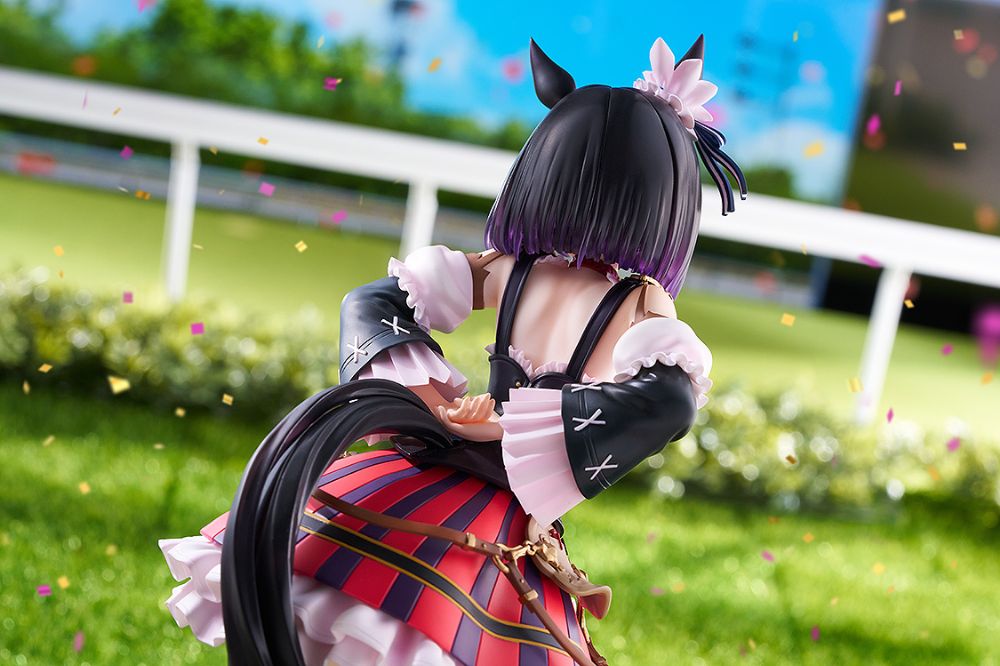 Umamusume: Pretty Derby Eishin Flash 1/7 Complete Figure official AmiAmi product image