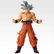 Ichiban Kuji Dragon Ball The Chronicle of Goku Son Goku Ultra Instinct MASTERLISE Figure alternate product photo 2