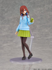 KADOKAWA Plastic Model Series Quintessential Quintuplets Miku Nakano Kit - official product image 1