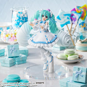 Sega Prize Hatsune Miku x Cinnamoroll Hatsune Miku White Dress Ver. Luminasta Figure main product photo