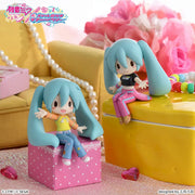 Sega Prize Hatsune Miku x Love and Berry Fuwapuchi Chokonose Mini Figure main product photo