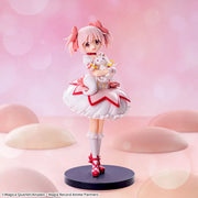 Sega Prize Puella Magi Madoka Magica Side Story: Magia Record Madoka Kaname with Kyubey Super Premium Figure main product photo