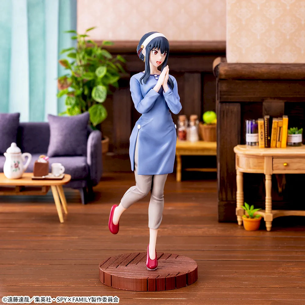 Sega Prize SPY x FAMILY Yor Forger Season 1 Ending Outfit Ver. Luminasta Figure alternate product photo 2