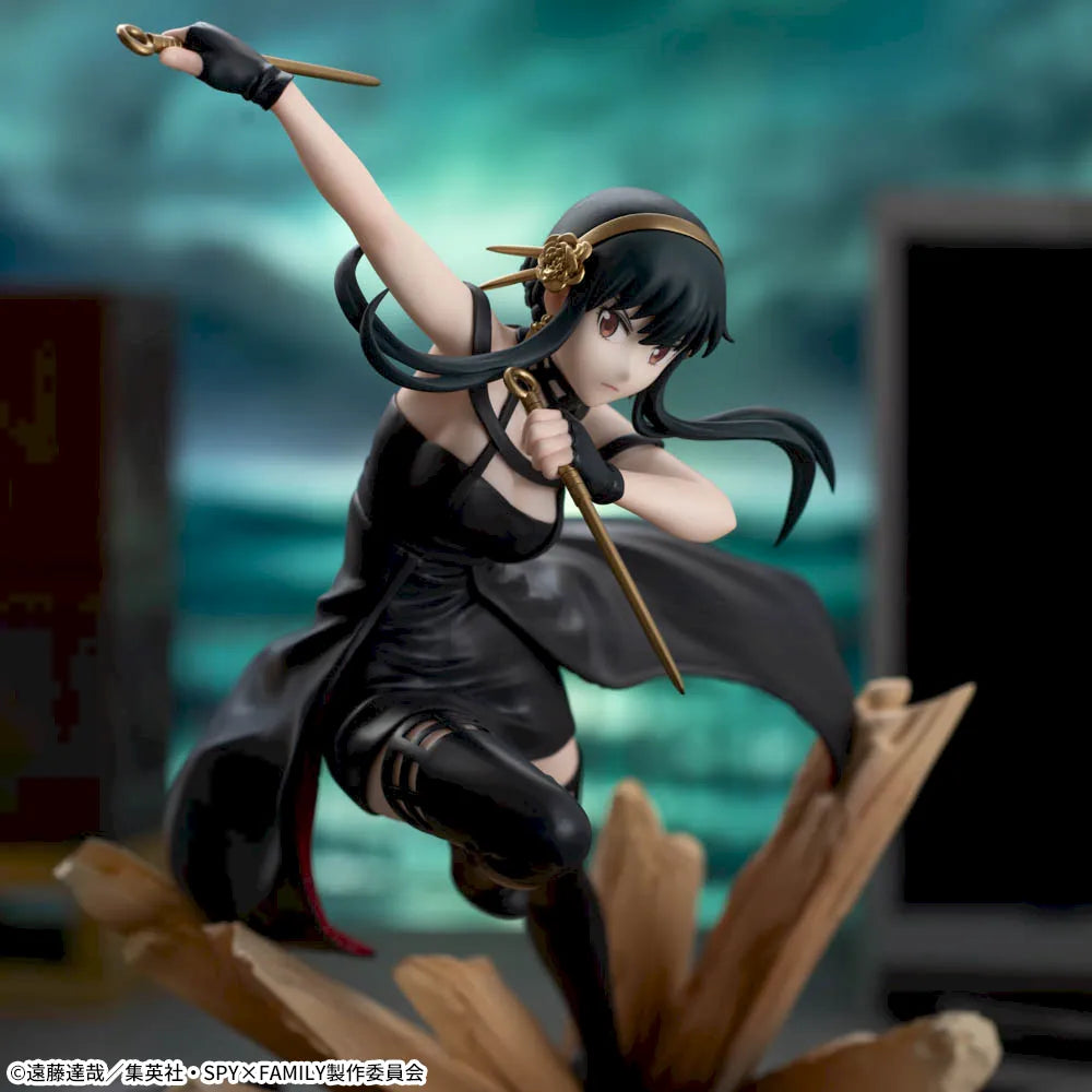 Sega Prize Spy x Family Yor Forger Thorn Princess Ver. Mission Extend Luminasta Figure alternate product photo 2