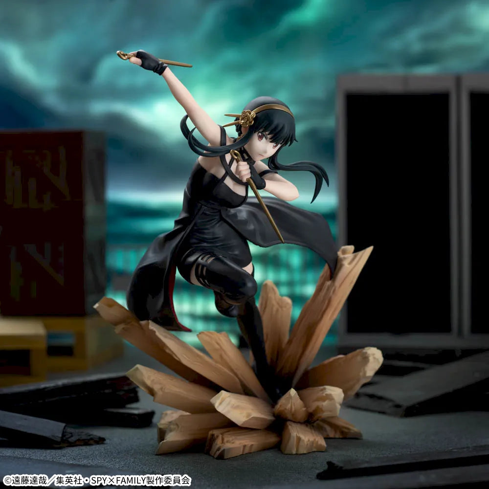 Sega Prize Spy x Family Yor Forger Thorn Princess Ver. Mission Extend Luminasta Figure main product photo