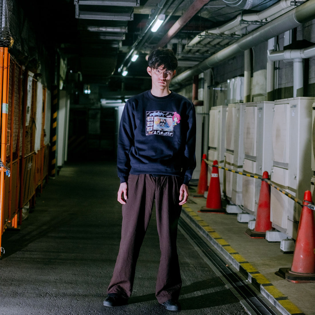 Serial Experiments Lain x KUDAN Lain Iwakura Print Memories Sweatshirt in Navy - official product photo 3