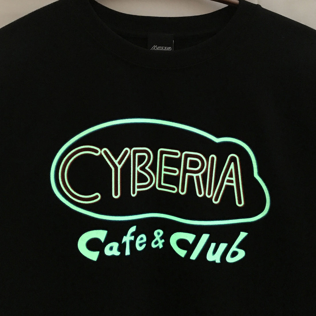 Serial Experiments Lain x messa CYBERIA NEON T-Shirt in Black - official product photo 4