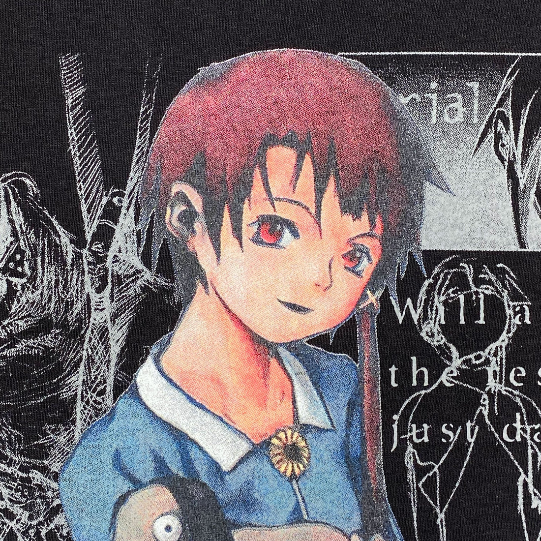Serial Experiments Lain x messa Lain Iwakura She Knows... T-Shirt in Black - official product photo 4
