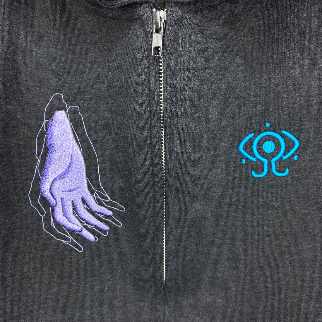 Serial Experiments Lain x messa Lain Iwakura Wired Maiden Embroidered Zip Hoodie in Sumi - official product photo 5