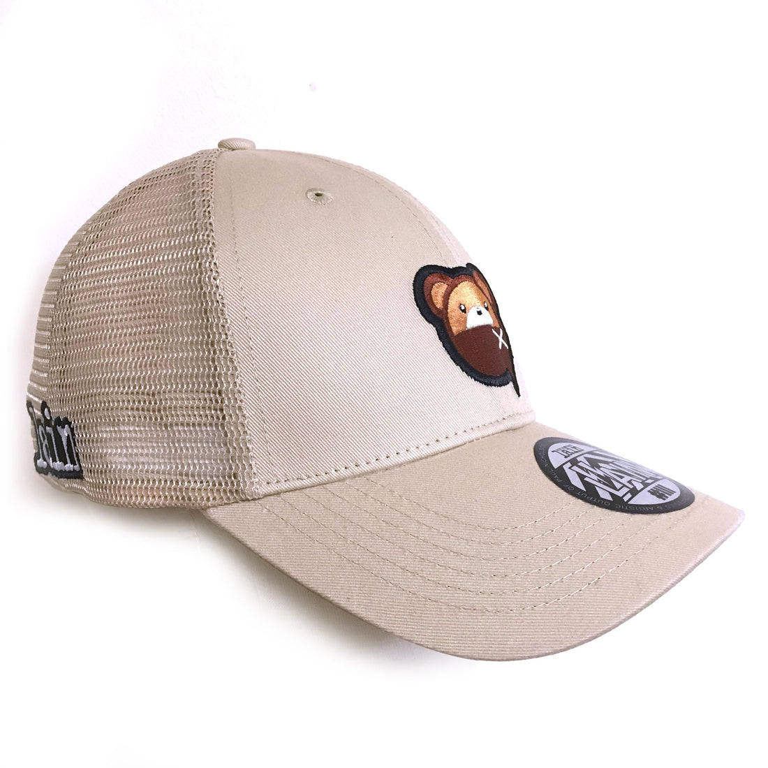 Serial Experiments Lain x NUMBER 3 Lain Bear Icon Embroidered Mesh Cap in Beige - official product photo 7