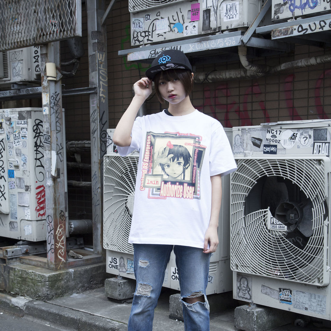 Serial Experiments Lain x otooto22 Window T-Shirt in White - official product photo 3